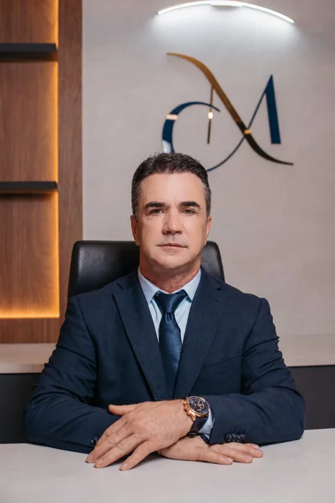 Ésilo de Mello, Oficial Titular